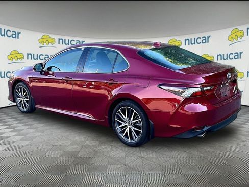 Certified 2022 Toyota Camry XLE w/ Navigation Upgrade Package FWD image 5