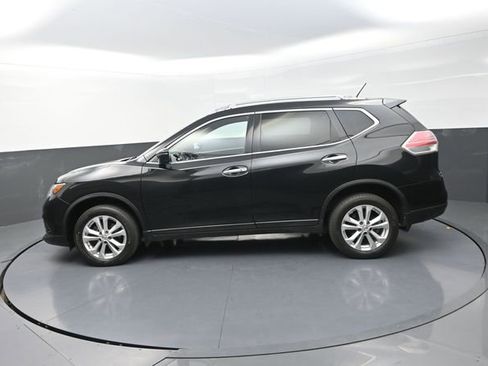 Used 2016 Nissan Rogue SV image 38