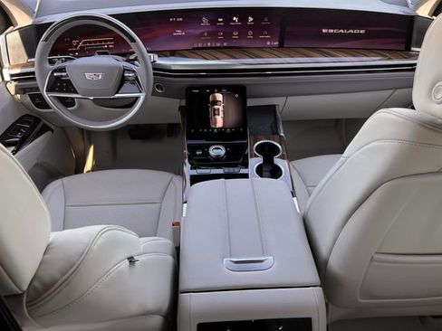 Certified 2026 Cadillac Escalade ESV Platinum Sport w/ LPO, ONYX Package image 13