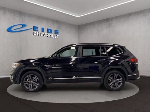 Used 2021 Volkswagen Atlas SE w/ Panoramic Sunroof Package AWD/4WD image 12