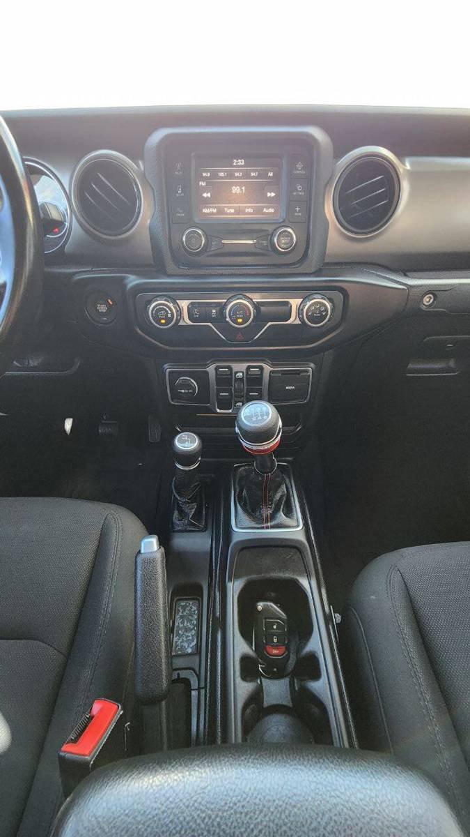 Used 2020 Jeep Gladiator Sport w/ Quick Order Package 23S AWD/4WD image 14