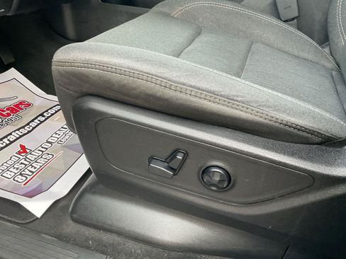 Used 2019 RAM 1500 Big Horn AWD/4WD image 13