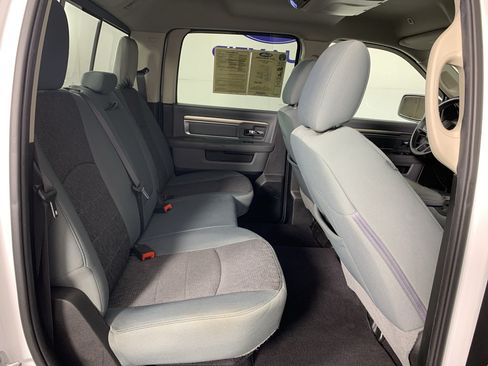 Used 2019 RAM 1500 Big Horn RWD image 35