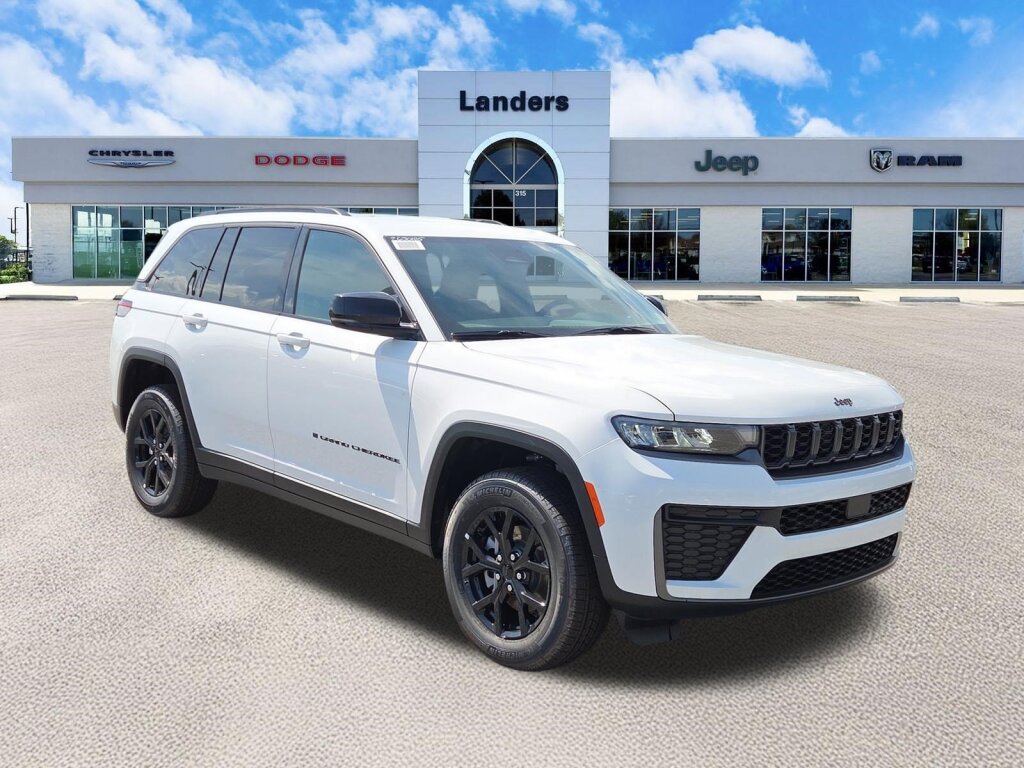New 2026 Jeep Grand Cherokee Altitude RWD image 1