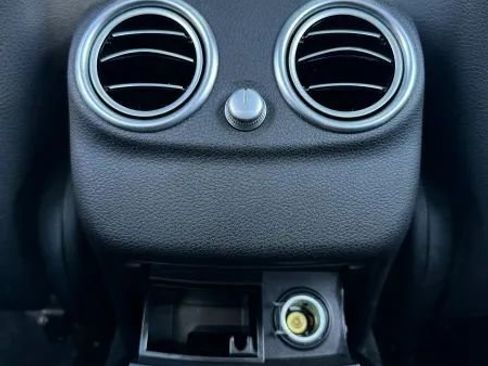 Used 2016 Mercedes-Benz C 300 4MATIC Sedan image 30