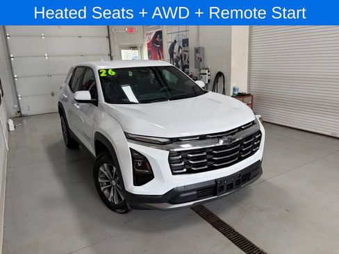 Used 2026 Chevrolet Equinox LT AWD/4WD image 2