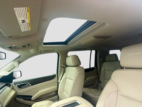 Used 2018 GMC Yukon XL Denali w/ Open Road Package RWD image 23