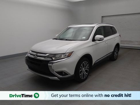 Used 2018 Mitsubishi Outlander SEL image 1