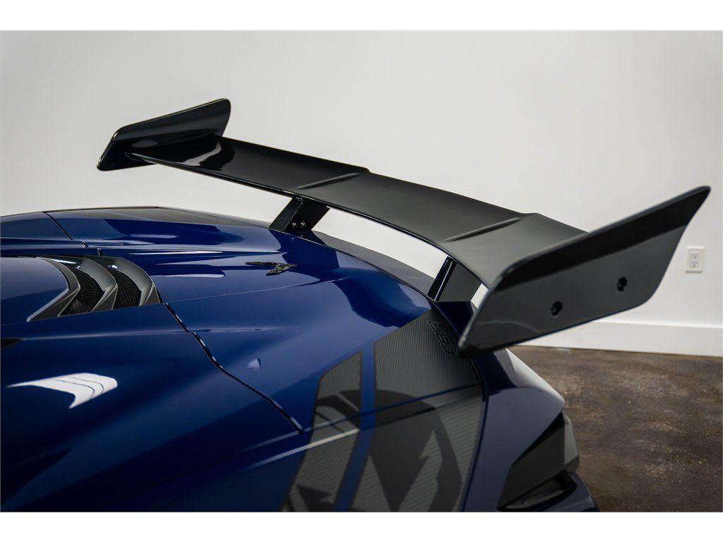 Used 2025 Chevrolet Corvette E-Ray w/ Stealth Interior Trim Package AWD/4WD image 18