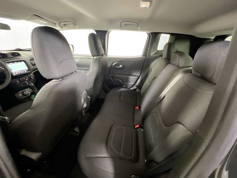 Used 2022 Jeep Renegade Latitude image 23