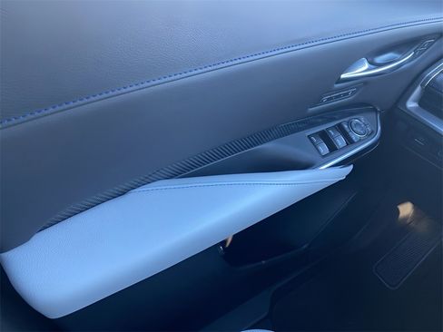 Used 2024 Cadillac XT4 Sport image 27