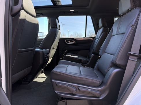 Used 2022 Chevrolet Tahoe RST w/ Luxury Package image 31