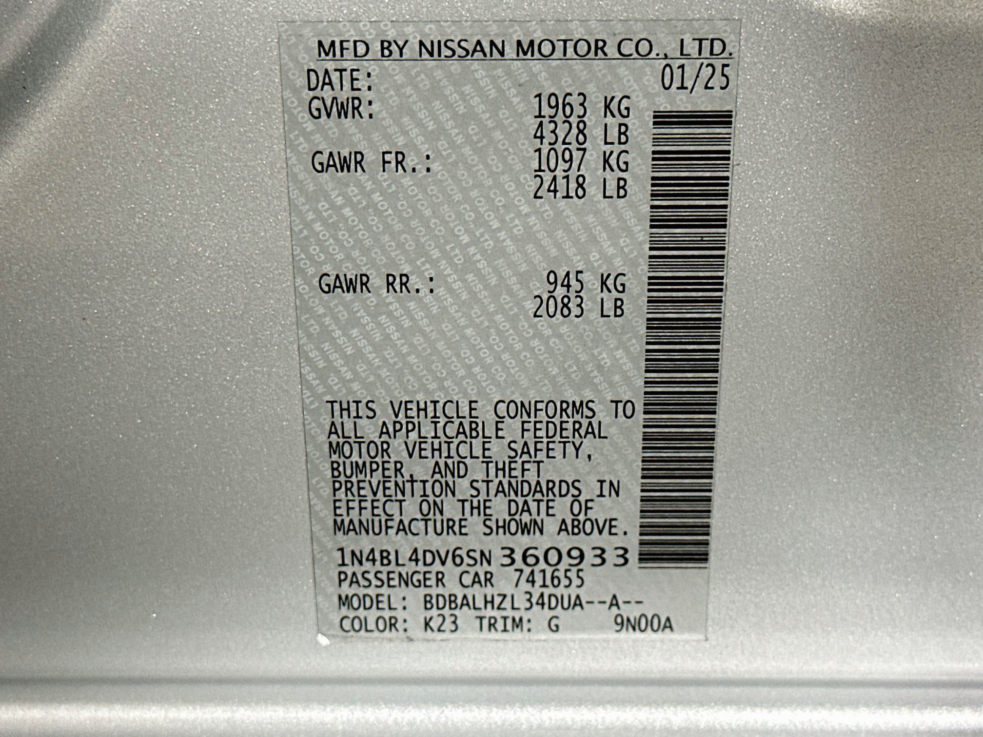 Used 2025 Nissan Altima 2.5 SV FWD image 12