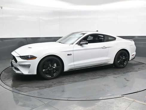 Used 2022 Ford Mustang GT Premium w/ Black Accent Package RWD image 10