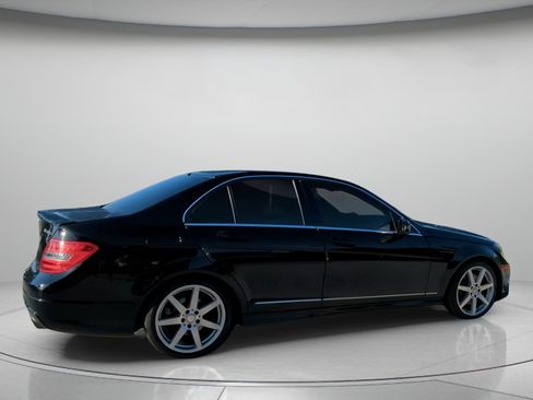 Used 2014 Mercedes-Benz C 300 4MATIC Sedan image 30