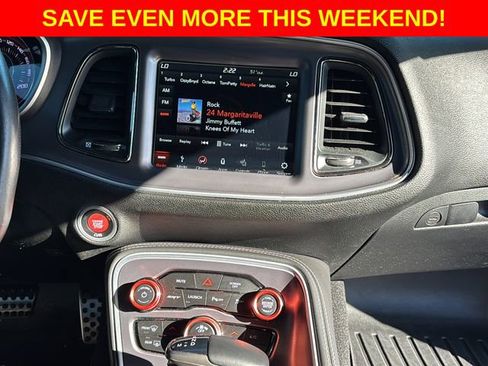 Used 2019 Dodge Challenger SRT Hellcat image 23