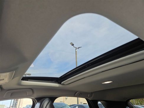 Used 2025 MAZDA CX-30 AWD 2.5 S w/ Preferred Package image 23