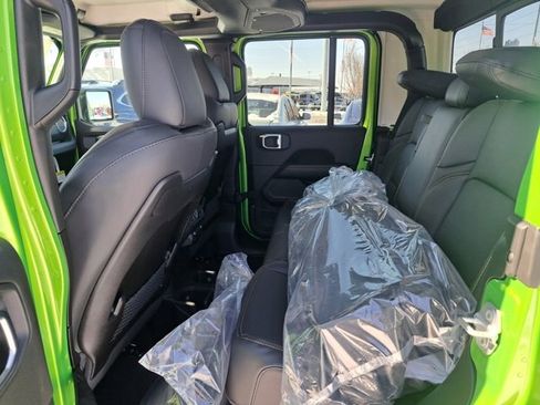 New 2026 Jeep Gladiator Sport image 13