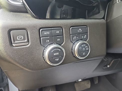 Used 2024 GMC Sierra 1500 Elevation w/ Preferred Package image 14