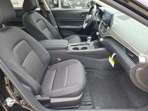 New 2026 Nissan Altima 2.5 SV FWD image 20