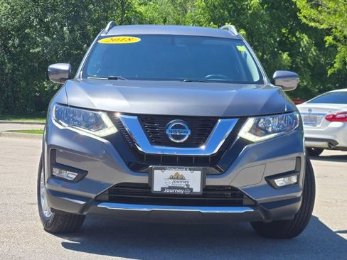 Used 2018 Nissan Rogue SV FWD image 3
