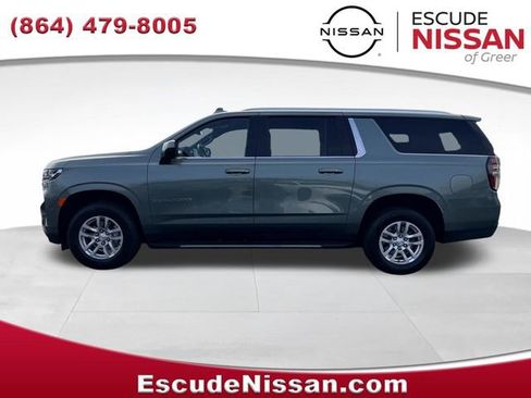 Used 2024 Chevrolet Suburban LT RWD image 6