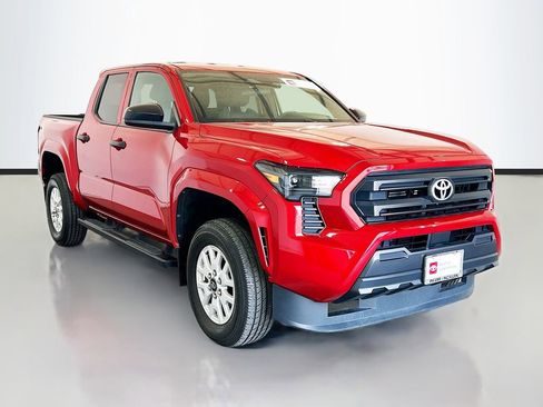 Used 2024 Toyota Tacoma SR image 3