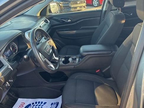 Used 2023 GMC Acadia SLE w/ Driver Convenience Package image 20