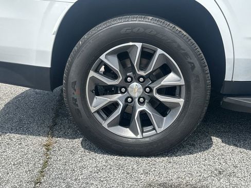Used 2021 Chevrolet Tahoe LT w/ LT Signature Package AWD/4WD image 18