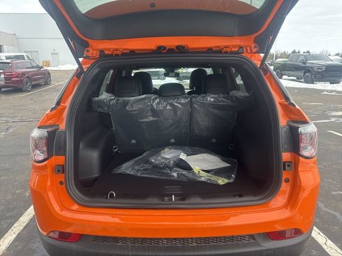 New 2026 Jeep Compass Latitude image 44