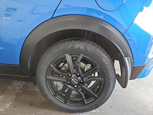 Used 2024 Nissan Kicks SR w/ SR Premium Package image 22