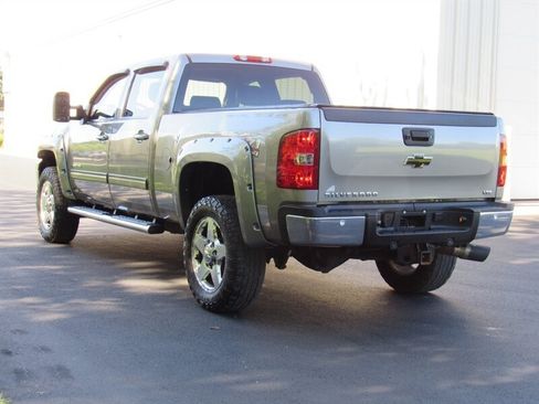 Used 2013 Chevrolet Silverado 2500 LTZ w/ LTZ Plus Package AWD/4WD image 8
