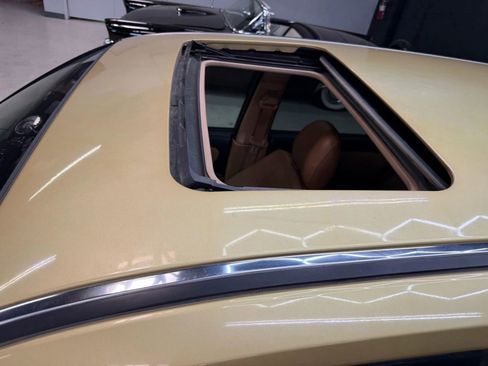 Used 2002 Isuzu Axiom XS RWD image 20