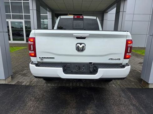 Used 2024 RAM 2500 Laramie AWD/4WD image 3