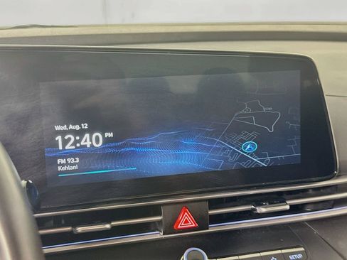 Used 2025 Hyundai Elantra SEL FWD image 25