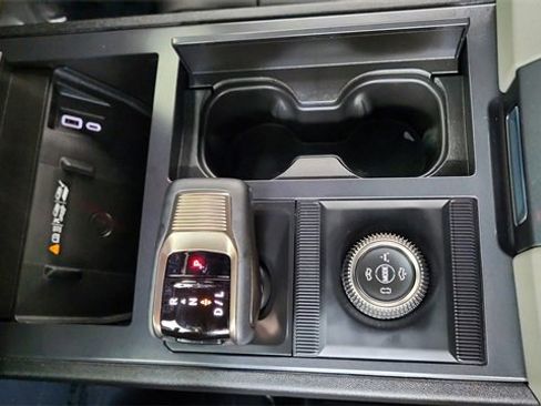 Used 2024 GMC Hummer EV 3X w/ LPO, Illumination Package image 48