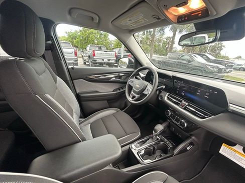 New 2026 Chevrolet TrailBlazer LT w/ Convenience Package image 25
