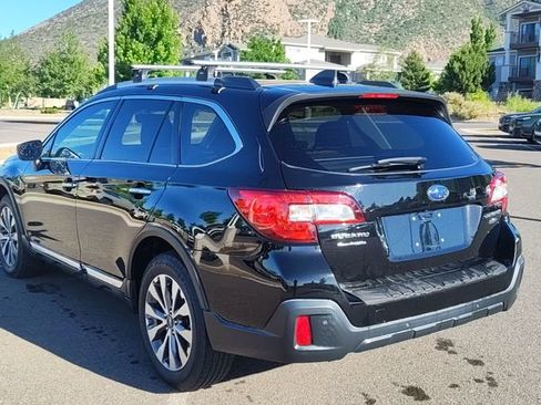 Used 2019 Subaru Outback 3.6R Touring AWD/4WD image 9