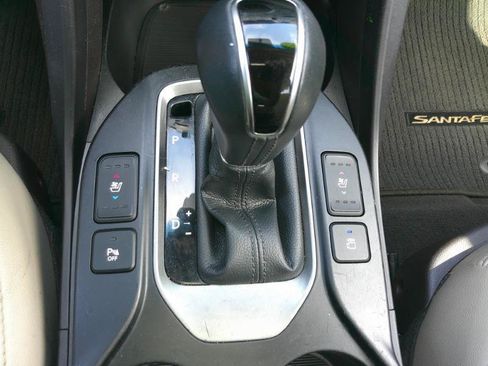 Used 2017 Hyundai Santa Fe Sport w/ 2.4L Tech Package 04 FWD image 18