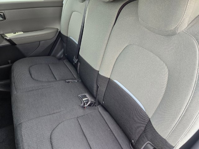 New 2027 Kia Seltos LX FWD image 6