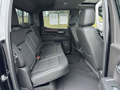 Used 2024 GMC Sierra 1500 Denali w/ Denali Reserve Package image 12