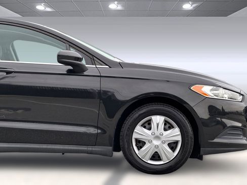Used 2014 Ford Fusion S image 31