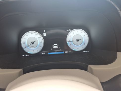 Used 2024 Hyundai Palisade Limited FWD image 8
