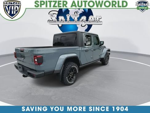Used 2024 Jeep Gladiator Sport AWD/4WD image 8