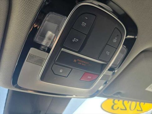 Used 2023 Hyundai Santa Fe SEL image 33