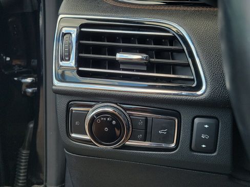 Used 2020 Lincoln Navigator Reserve w/ Equipment Group 208A Reserve AWD/4WD image 14