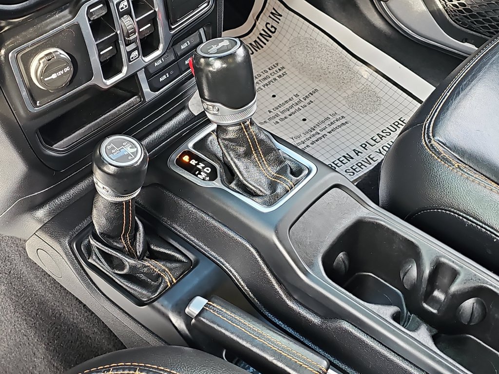 Used 2021 Jeep Wrangler Unlimited Sahara AWD/4WD image 30