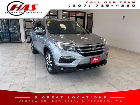 Used 2017 Honda Pilot Touring image 8