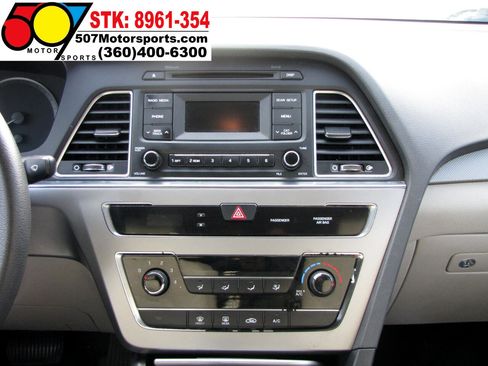 Used 2017 Hyundai Sonata SE image 16