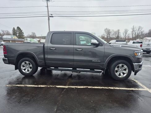 Used 2022 RAM 1500 Laramie AWD/4WD image 4